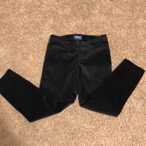 3/25 Old navy velveteen jeans. Black size 4R